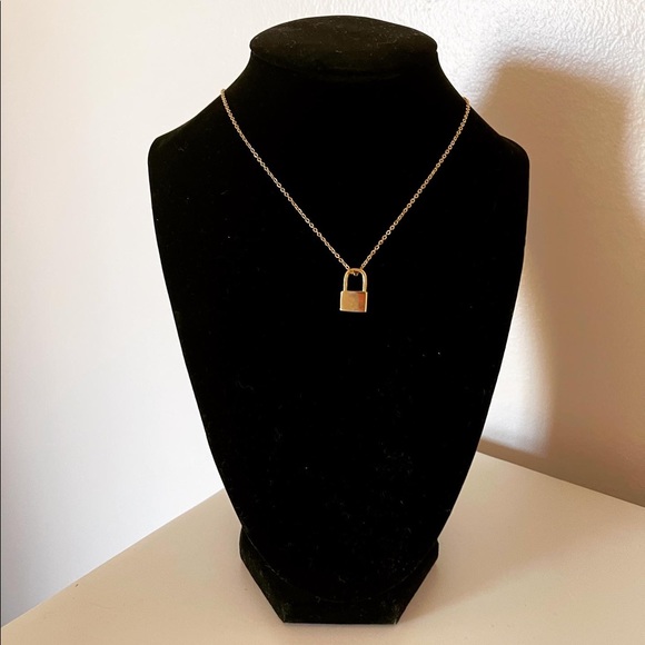 Lock necklace - Picture 2 of 2